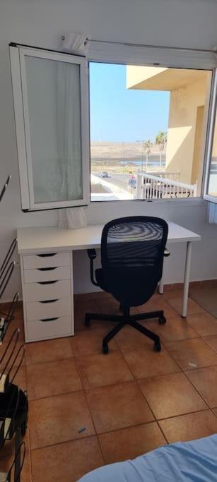 Gilda: Beautiful Spacious Apartment. Seaview From Rooftop Terrace Apartamento