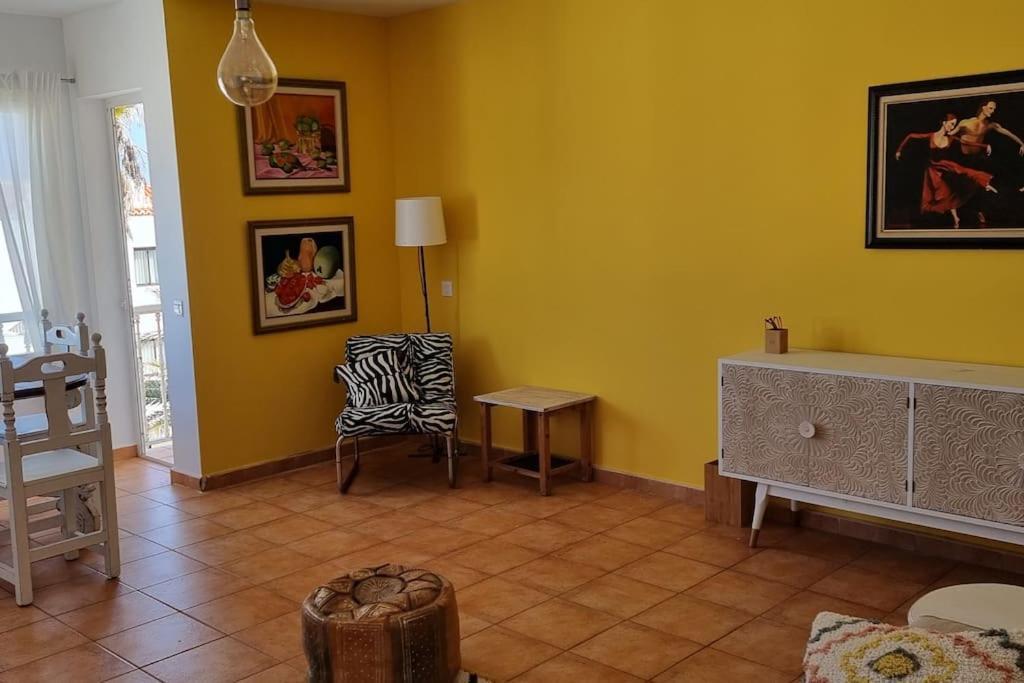 Gilda: Beautiful Spacious Apartment. Seaview From Rooftop Terrace Apartamento